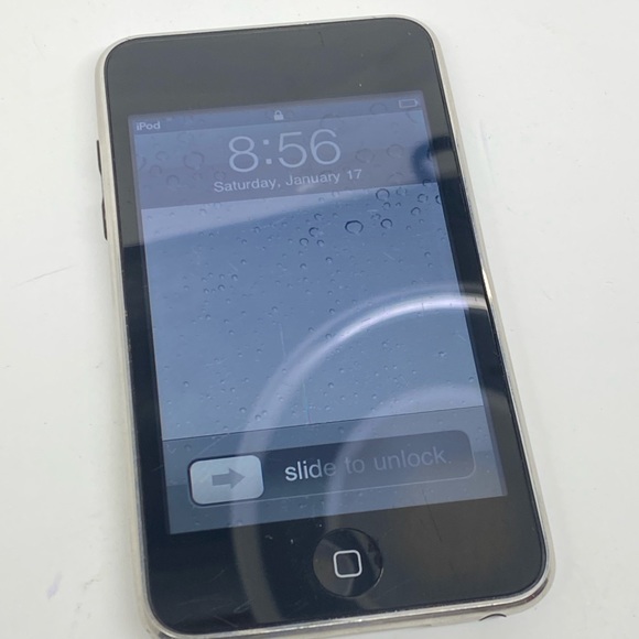 APPLE IPOD TOUCH 2ND GENERATION 8gb UNLOCKED NO CRACKS [A1288] - Picture 3 of 3